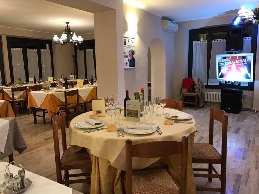 Hotel Ristorante La Grotta Castiglione Delle Stiviere Exterior photo